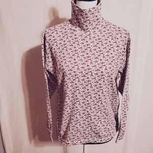 'Separate Issue' Burgandy & White Turtleneck